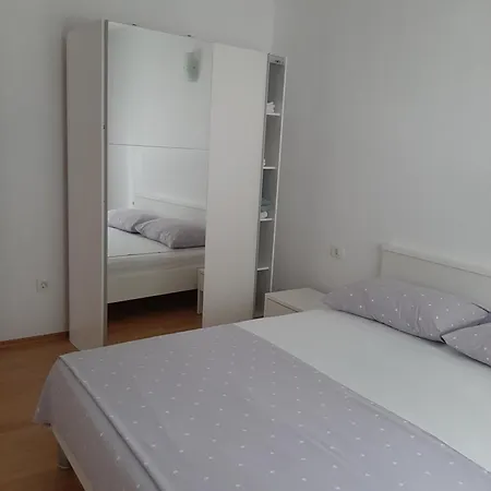 Mariana Apartment *